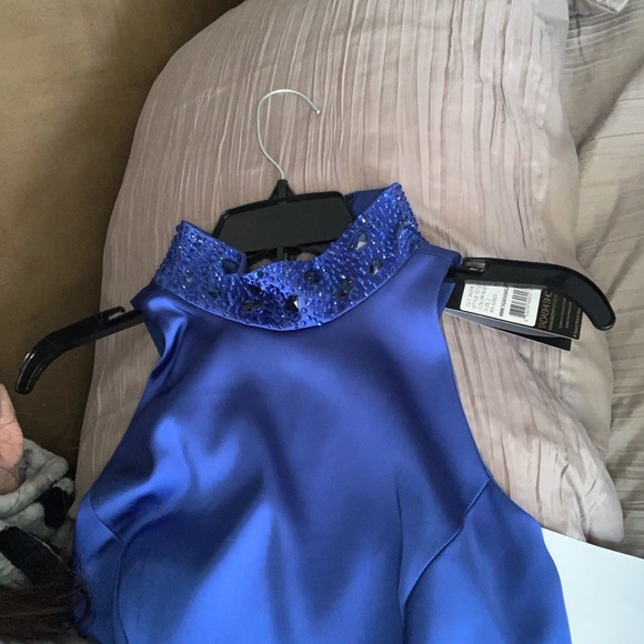 Blue dress - Picture 8 of 8